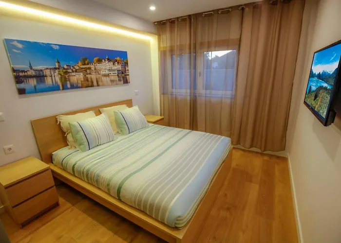 Cozy With Garden アパート ファティマ